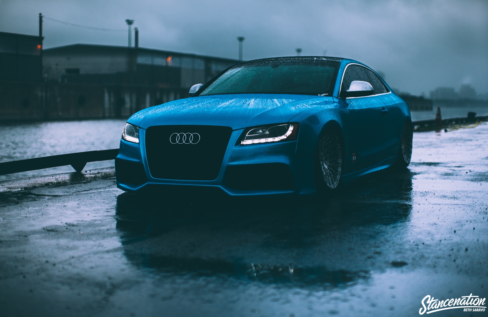 Ауди обои. Ауди s5 голубая. Ауди а5 неон. Audi a7 Ultra Blue. Audi rs5 Full HD.