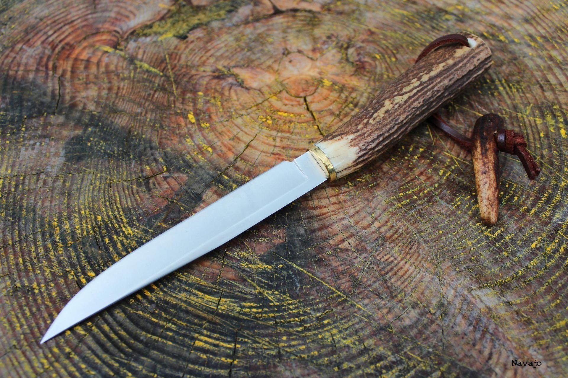К чему снится ножевое. Ножи. Красивые ножи. Нож с рукояткой из рога. Рукоятки для охотничьих ножей.