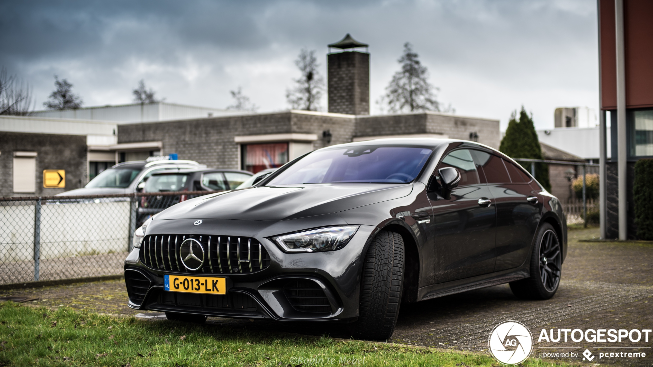 AMG gt 63s черный