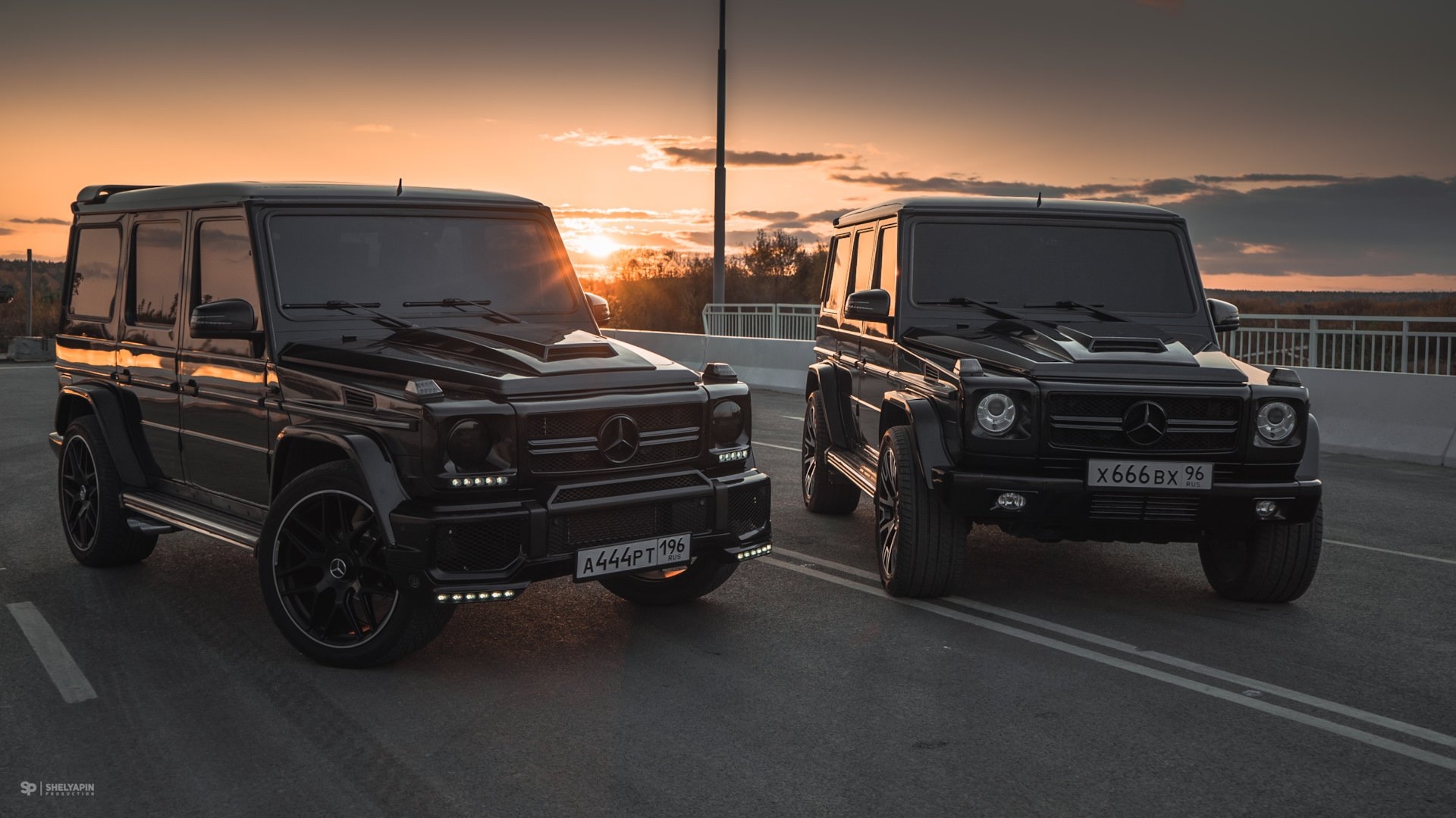 Мерседес g63 AMG В темноте