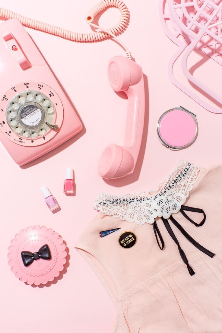 Заставка на телефон в розовом стиле