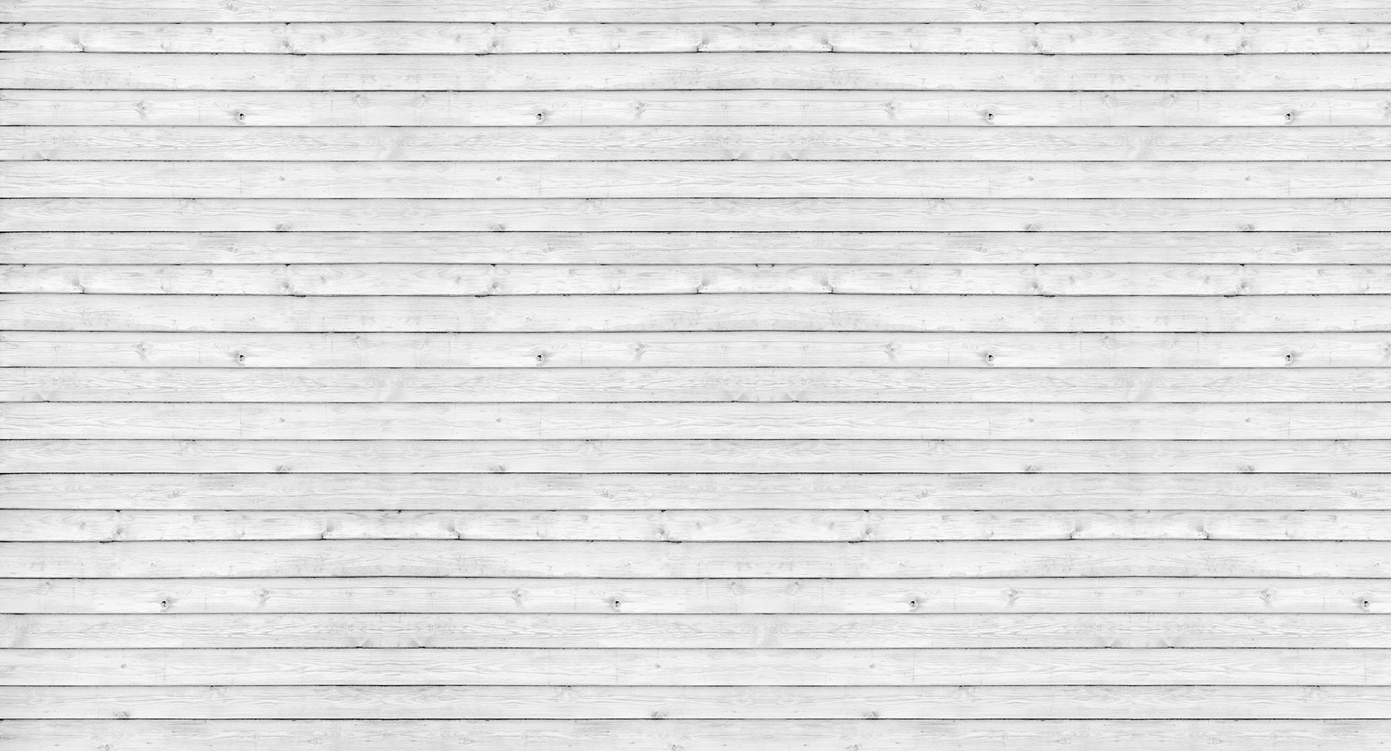Белая деревянная стена